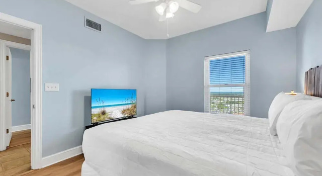 Majestic Beach Towers 2-1803, Book Lejlighed Hoteller i Panhandle Florida med parkering, Parkering