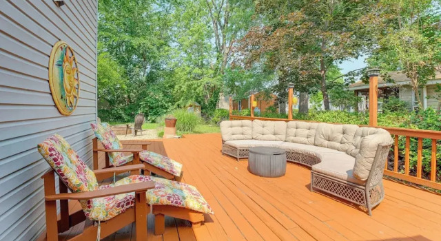 Коттедж с 4 комнатами с балконом Adorable Cottage: Fire Pit, Walk to Colonial Beach