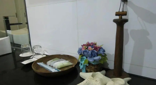 Anilao Awari Bay Resort, Rezerwuj Ośrodek wypoczynkowy Hotele w Batangas Province z parkingiem, Parking