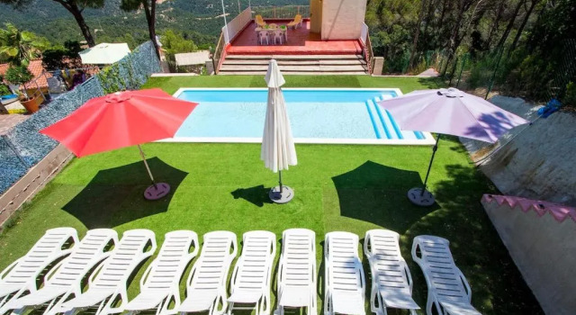 Вилла Catalunya Casas Fun and Frolic in Lloret del Mar 3500 meters to beach