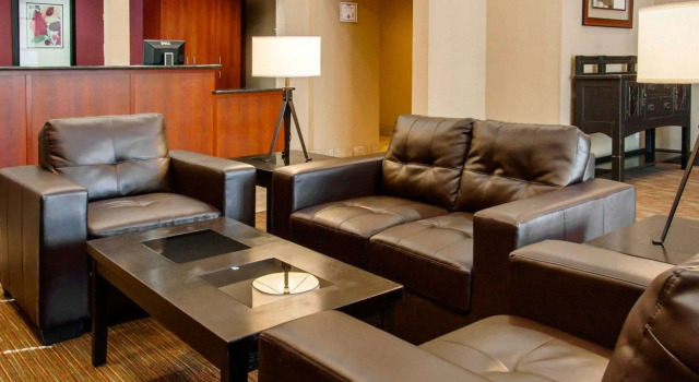 Quality Inn & Suites Springfield - Eugene North, Забронировать Отель Отели Юджин с бассейном, Бассейн