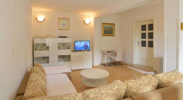 Apartment Klarić Ammoudi 25978, Забронировать Апартаменты/квартира Арбания Трогир