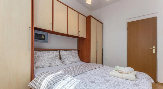 Stunning Home in Nedescina With Wifi and 2 Bedrooms