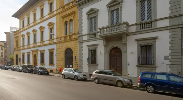 Villino Ortensia, Забронировать Отель Флоренция Тоскана, рядом с Дом Буонаротти