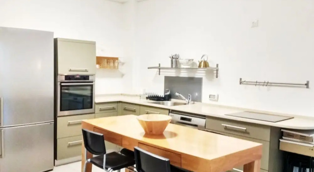 Апартаменты с 2 комнатами с балконом 2BDR Masaryk Square Apt Central Location