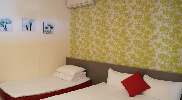 Flower House 2, Забронировать Отель Отели Тайнань 3 звезды, рядом с Zhongshan Park, 3*