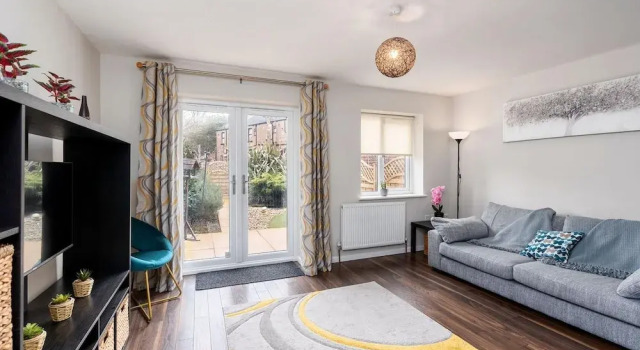 Коттедж с 3 комнатами Stunning 3 Bedroom Home Hillsborough Sheffield