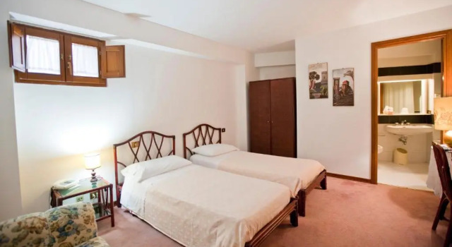 Трёхместный номер Standard Hotel Moderno