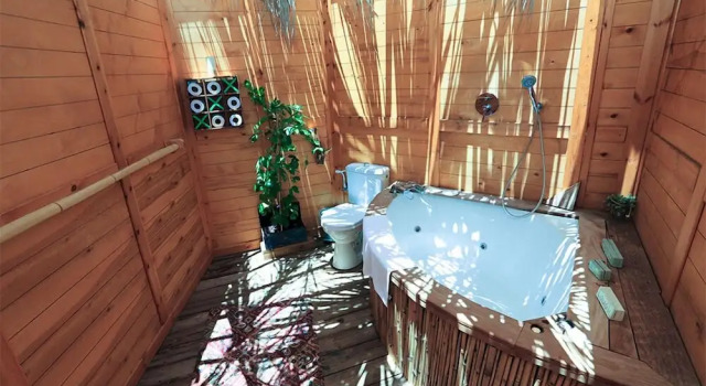 Тент с балконом и с видом на горы Colonia Rest House Glamping