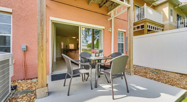 Townhouse in Lake Berkley Resort! 5 Mi to Old Town, Rezerwuj Dom wakacyjny Kissimmee Kissimmee
