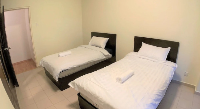 Семейные апартаменты с 3 комнатами с балконом и с видом на город Bukit Bintang Fahrenheit88 Apartment by Sarahs Lodge
