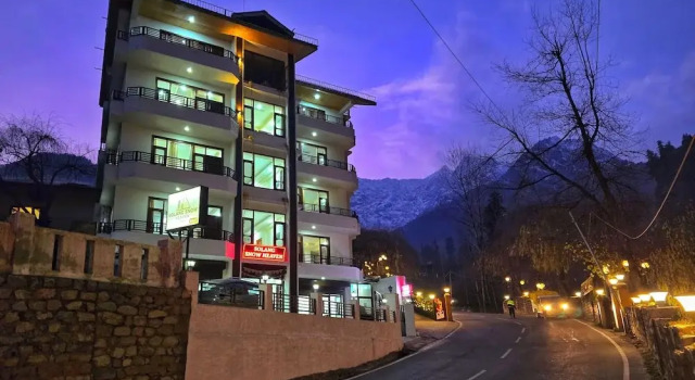 Solang Snow Heaven, Забронировать Отель «постель и завтрак» Отели Манали с парковкой, Парковка