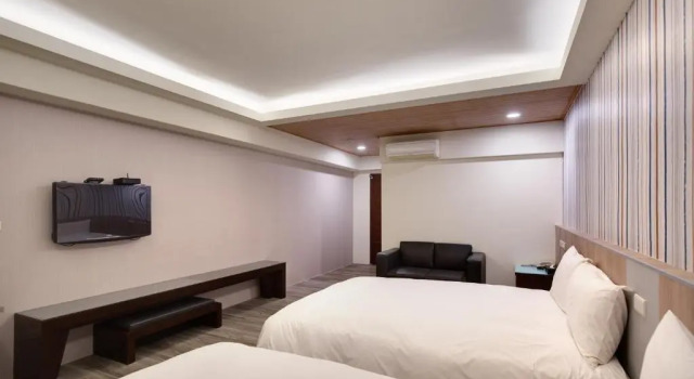 Четырёхместный номер Standard 天璽商務飯店 Cullinan Hotel