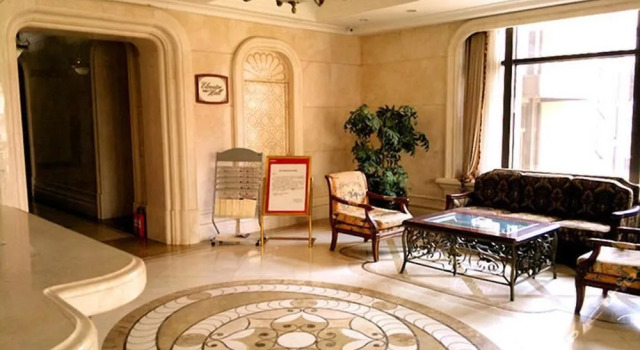 Yingxiang Hotel(大连星海映像酒店式公寓（星海广场地铁口店）)