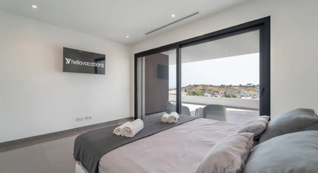 Вилла Luxury Villa das Amendoeiras by HelloVacations