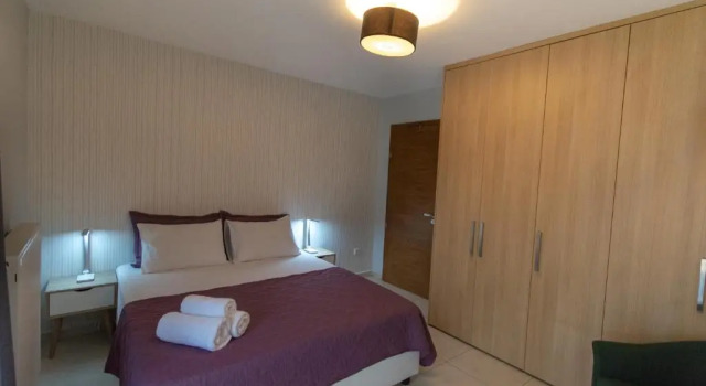Prime 3BR-2BA Apt in Heart of Heraklion-Fiber WIFI Steps to Lions Sq-Museum, Walk to Port #2, Забронировать Отель Ираклион Центральный Крит
