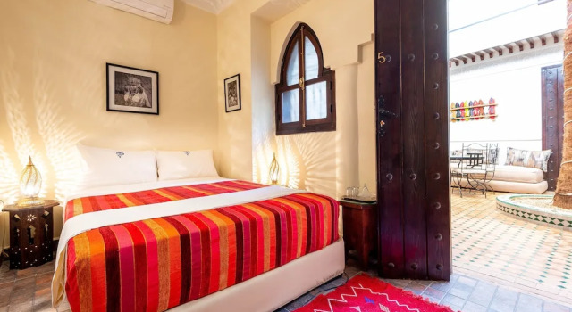 Camera Standard Riad Kamal
