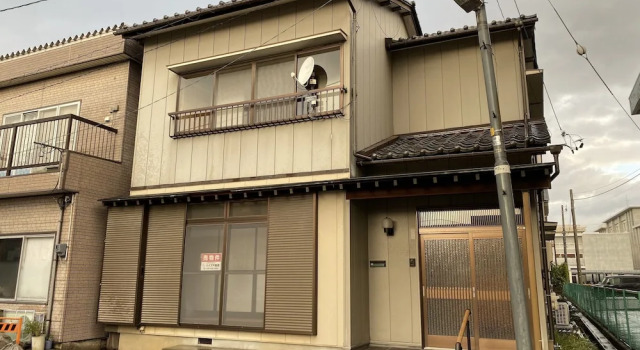 HH2 Private House, Buchen Sie Ferienhaus Villen in Toyama, Villa