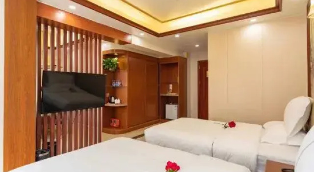 Люкс Xinhuilai Hotel (Shenzhen Yangtaishan Store)