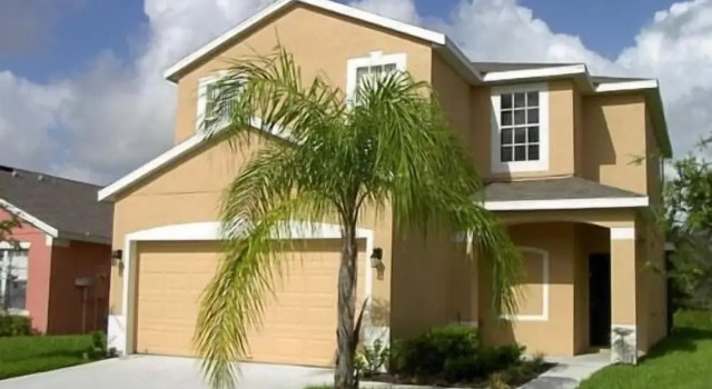 559 Sandy Ridge House 4 Bedroom by Florida Star