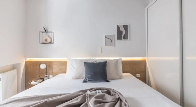 Elegant 2BR Apartment in Kolonaki