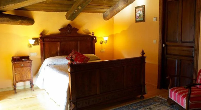 Hotel Casa Valero, Book Hotel Hotels in Aragon with Parking, Parking