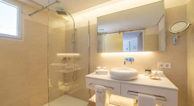 Двухместный номер с видом на море Melbeach Hotel & Spa