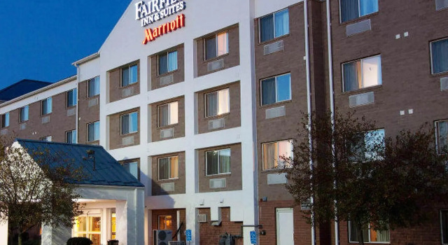 Fairfield Inn & Suites Bloomington, Забронировать Отель Отели Иллинойс 3 звезды, 3*