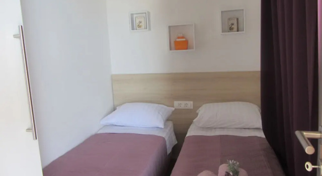 Mobile home Opal 2, Забронировать Отель Биоград-на-Мору Задарская жупания, рядом с Kornati Marina