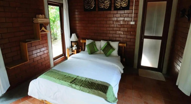 Вилла c 1 комнатой с балконом и с видом на сад Rachavadee Bankrut Resort