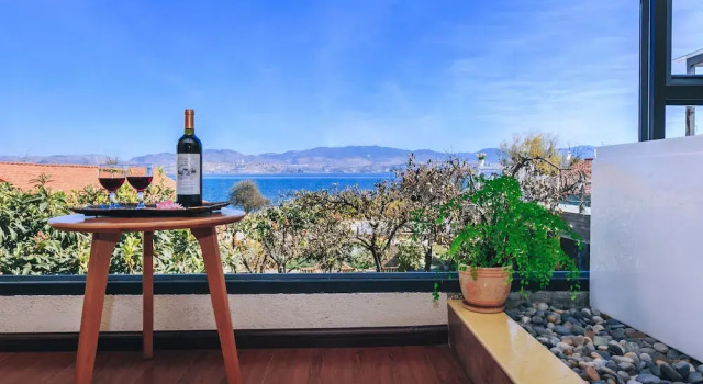Номер Deluxe Floral Hotel Dali Jiapengshuian Lakeview