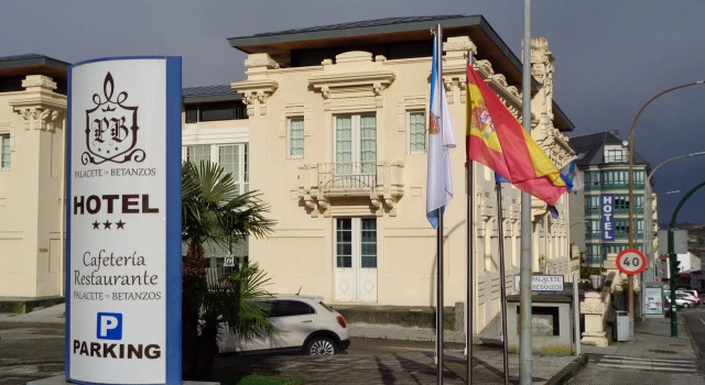 Hotel Villa De Betanzos, Buchen Sie Hotel Hotels in Galicien mit Parkplatz, Parkplätze