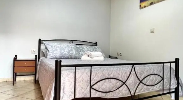 Ecco Apartments I, Book Apartment Hotels in Central Greece with Parking, Parking