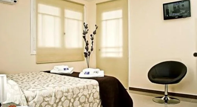 Hotel Esmeralda, Rezerwuj Hotel Hotele w Piriapolis z basenem, Basen