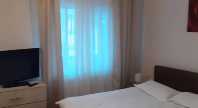 Casa Azugeana, Забронировать Отель Отели в центре Азуга с завтраком, отели в центре Азуга с завтраком