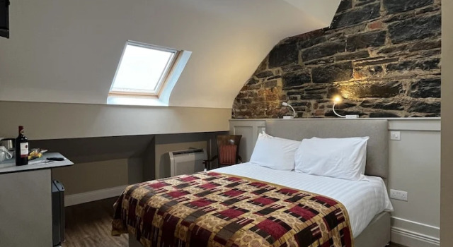 Номер Standard Donegal House