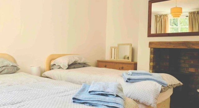Beachfront Retreat With Panoramic Views Of The Bay, Buchen Sie Hotel Whitstable Kent, in der Nähe von Whitstable Beach