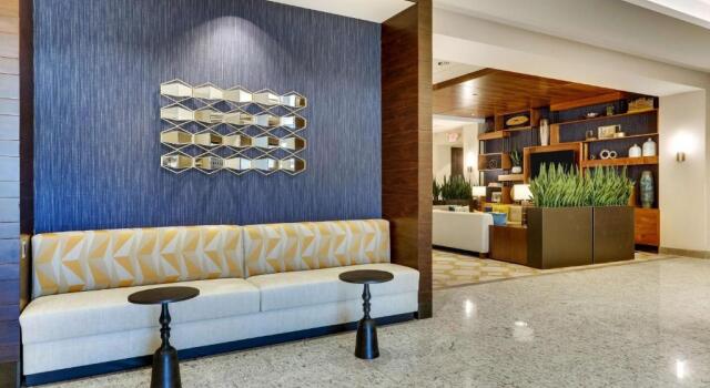 Drury Inn & Suites Lafayette IN, Prenota Hotel Hotel a Lafayette con colazione, Colazione