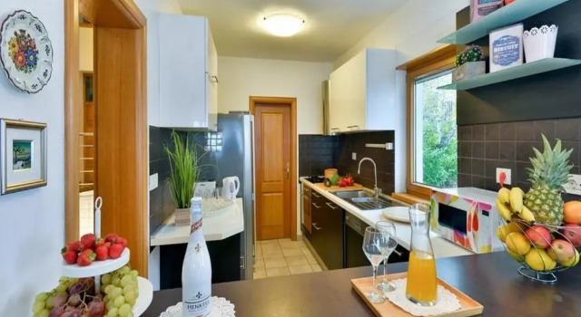 Villa Wolkenhawk - Five Bedroom Villa With Indoor Swimming Pool