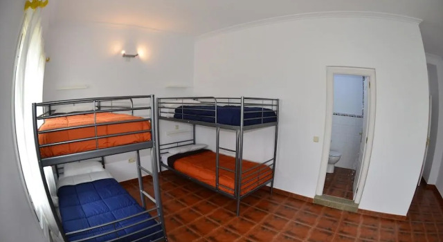 Alma Surf School, Book Hotel Navia Costa Verde