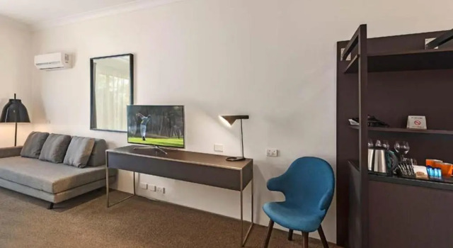 Семейный номер Superior Silkari Urban CKS Sydney Airport Hotel