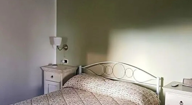 Borgo Sciugolo, Rezerwuj Hotel Baselice Kampania