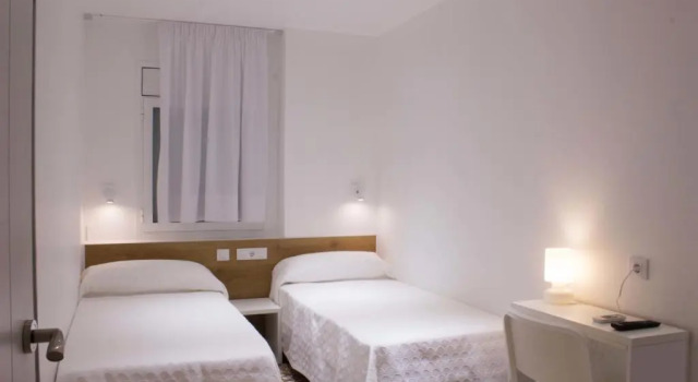 Двухместный номер Standard Hostal Nova Barcelona