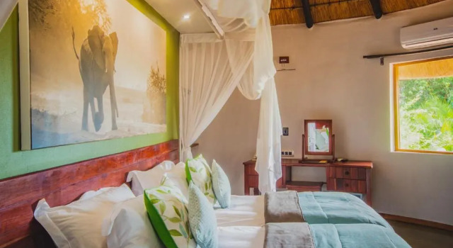 Standard Doppel Zimmer mit Gartenblick Chobe Safari Lodges