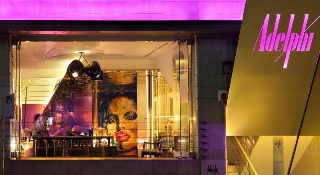 Номер Superior Adelphi Hotel