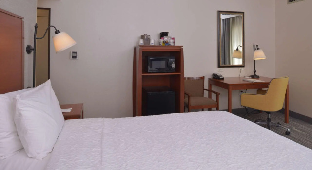 Двухместный номер Standard Hampton Inn and Suites Bakersfield North-Airport