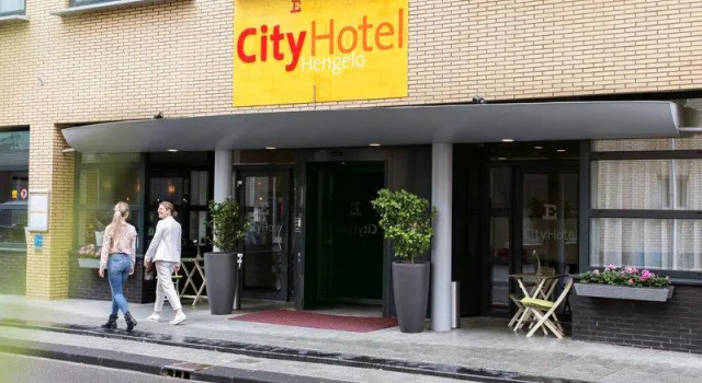 Полулюкс Leonardo Hotel Hengelo City Center