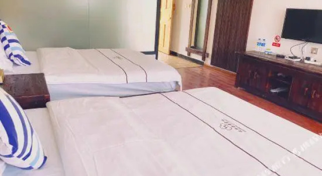 Yunlang Lake View Inn
