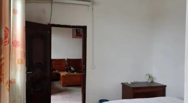 Люкс Standard Mangshan Style Farmhouse(Mangshan Grand Canyon Rafting Shop)