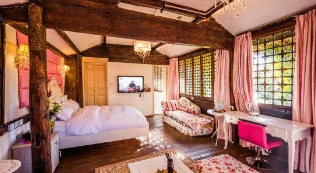 Letto in camerata Cloudscape Boutique Hotel